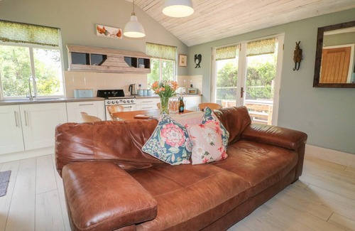 Rugeley Cottage | Cabin ∙ 2 bedrooms ∙ 4 guests