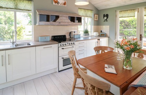 Rugeley Cottage | Cabin ∙ 2 bedrooms ∙ 4 guests