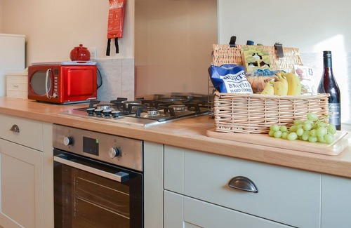 Upwey Cottage | Cabin ∙ 2 bedrooms ∙ 4 guests