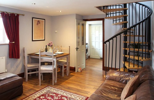 Blakeney Cottage | Cabin ∙ 2 bedrooms ∙ 4 guests