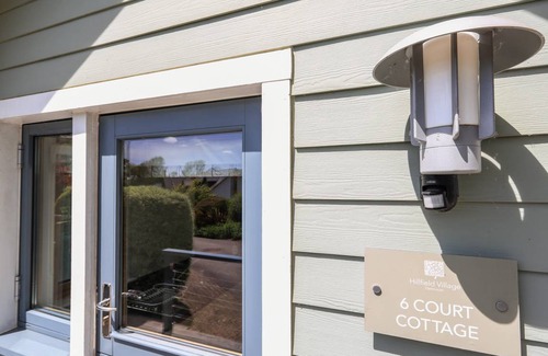 Bugford Cottage | Cabin ∙ 2 bedrooms ∙ 4 guests