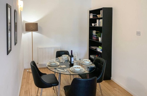 Dunblane Cottage | Cabin ∙ 2 bedrooms ∙ 4 guests