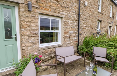 Feetham Cottage | Cabin ∙ 2 bedrooms ∙ 4 guests