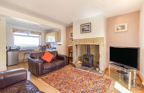 Amble Cottage | Cabin ∙ 2 bedrooms ∙ 4 guests