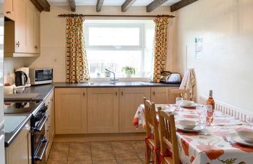Frosterley Cottage | Cabin ∙ 2 bedrooms ∙ 4 guests