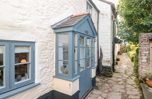 Dittisham Cottage | Cabin ∙ 2 bedrooms ∙ 4 guests