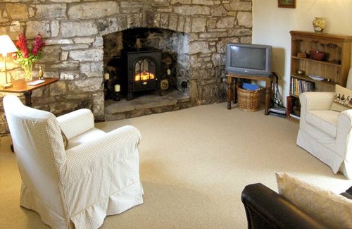 Gwaenysgor Near Prestatyn Cottage | Cabin ∙ 2 bedrooms ∙ 4 guests