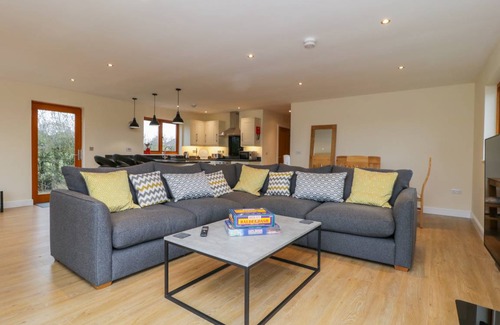 Sheriff Hutton Cottage | Cabin ∙ 3 bedrooms ∙ 6 guests