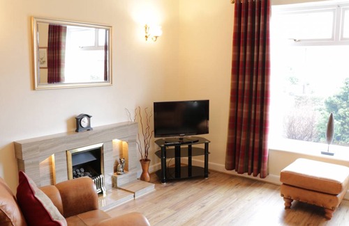 Palterton Cottage | Cabin ∙ 3 bedrooms ∙ 5 guests