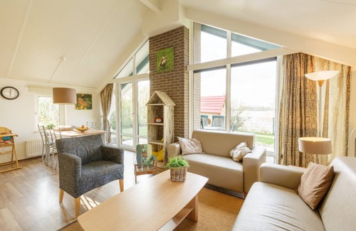 Municipality of Emmen Cottage | Cabin ∙ 3 bedrooms ∙ 6 guests