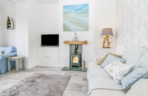 Barrow-in-Furness Cottage | Cabin ∙ 3 bedrooms ∙ 6 guests