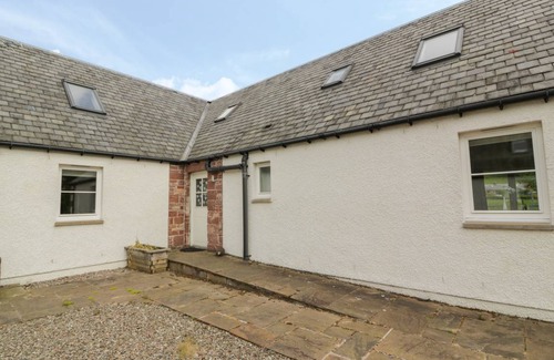 Murthly Cottage | Cabin ∙ 3 bedrooms ∙ 6 guests