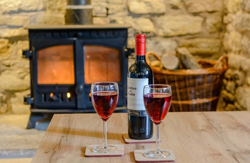 East Horrington Cottage | Cabin ∙ 4 bedrooms ∙ 8 guests