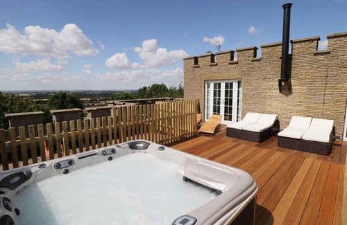 Nettleton Cottage | Cabin ∙ 5 bedrooms ∙ 10 guests