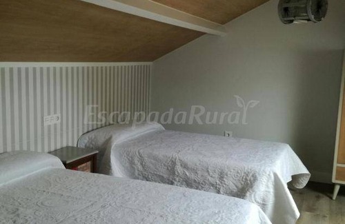 Ribadumia Cottage | Cabin ∙ 7 bedrooms ∙ 8 guests