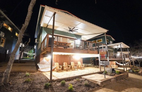 Bridgeport Cabin | Cabin 7 - Lake Bridgeport, Modern, Hot Tub, FirePit, Sauna