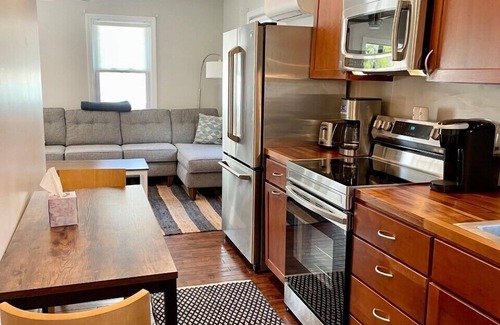 Old Orchard Beach Cabin | Cabin B-Relaxing and Fun 1 bedroom Cabin/Dog Friendly