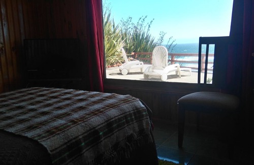 Valdivia Cabin | Cabin beach front line