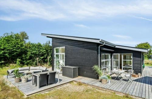 Hornslet House | Cabin By Forest And Beach In Havhusene