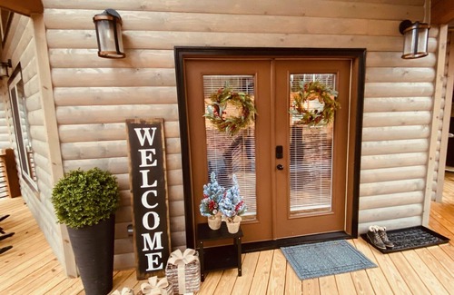 Ellijay Cabin | Cabin Ellijay - Great for groups, cozy, private, fully equipped, pet friendly