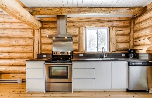 St-Adolphe-d'Howard House | Cabin for rent with access to Lac Long (Log home)