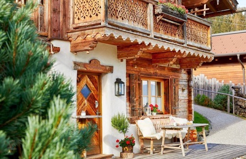 Hundsdorfl Apartment | Cabin for 6-8 persons (3 bedrooms, 3 bathrooms, 4 WC) - Almdorf Flachau and Promi Alm
