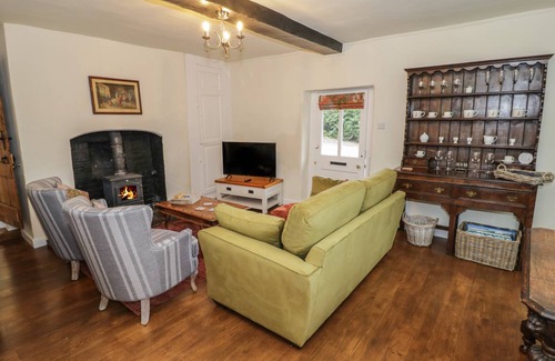 Leominster Cottage | Cabin ∙ 2 bedrooms ∙ 4 guests