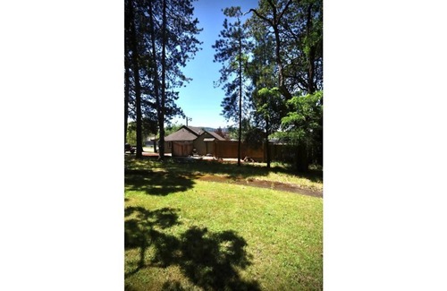 Springfield House | Cabin Homes with its Own Private Access Park