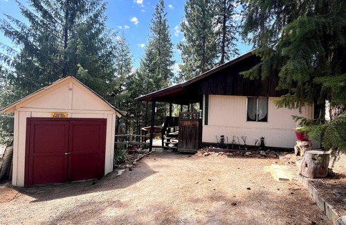 Garden Valley House | Cabin In The Clouds