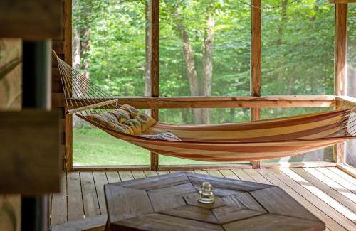 Gnaw Bone House | Cabin In The Pines