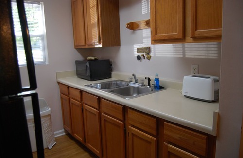 Russell Springs Cabin | Cabin in the Woods @ LakePointe Resort - no cleaning fees! Cabin B