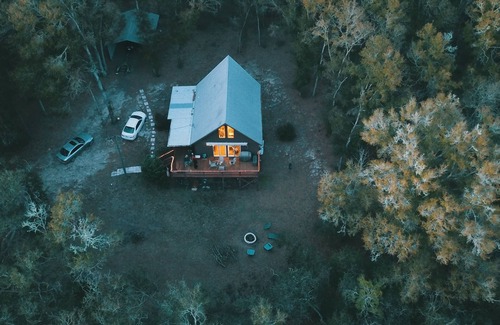 Dunnellon Cabin | Cabin in the Woods close to KPHole and Free Rainbow River access