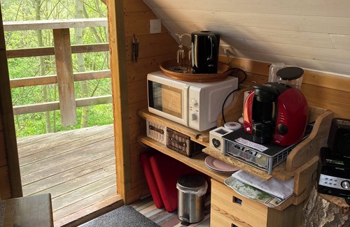 Cleville Cabin | Cabin in the woods with 2 bedrooms