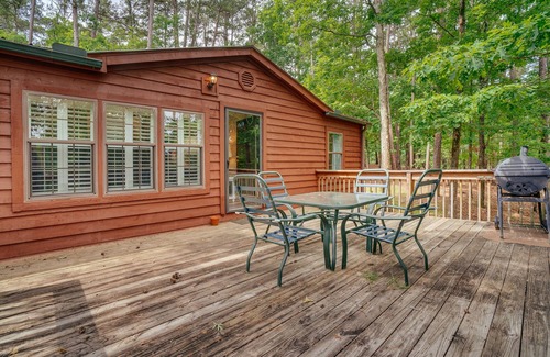 Royal Cabin | Cabin J at Safe Harbor Brady Mountain on Lake Ouachita!