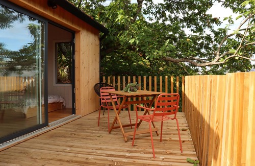 Jubrique Cabin | Cabin 'Mirlo Blanco' with Mountain View, Shared Pool and Private Terrace
