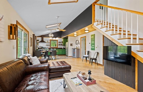 Goshen House | Cabin on 2 acres River access, Fire Pit, & Hot tub