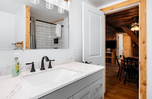 Mayfield Cabin | Cabin on beautiful Arbutus Lake near Traverse City