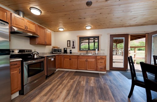 Durango House | Cabin on Private Ranch on the Animas River - Stocked Pond