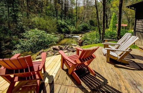 Sapphire Cabin | Cabin on Trout River, 9 Acres Surrounded by US Forest, Waterfalls, 100% Secluded