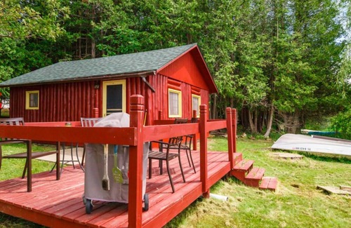 Central Lake Cabin | Cabin one