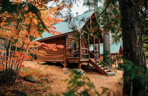 Monson House | Cabin, Queen Bed, 1 Twin Bed and Shared Bathroom