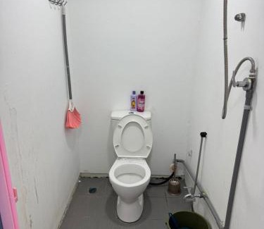 Kuala Teriang Hotel | Cabin Roomstay with Pool in Langkawi