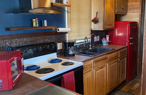 Quartzsite Cabin | Cabin Style Home on Peaceful Property