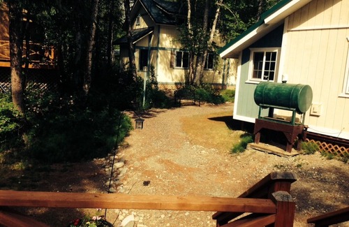 Talkeetna Cabin | Cabin, Unit#3, Gatherings, Yurts, Saunas