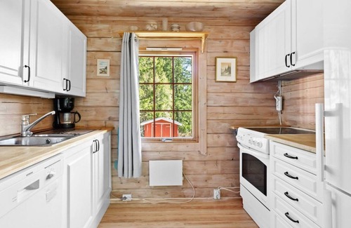 Nannestad Cabin | Cabin w wilderness feeling 20 min from airport