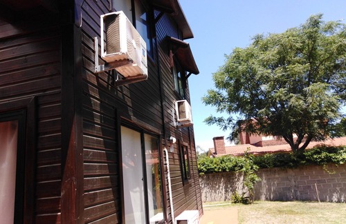 Atlantida Cabin | Cabin with 4 bedrooms and 3 bathrooms 800 meters from the beach