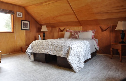 Halibut Cove Cabin | Cabin with incredible sunset views of Halibut Cove!