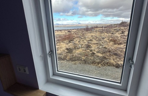 Borgarnes Cabin | Cabin with Jacuzzi, next to Fossatún, west of Iceland