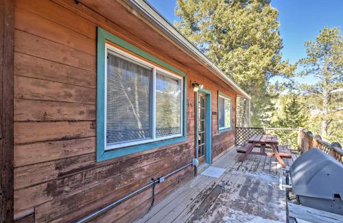 Rainbow Valley House | Cabin with Mtn Views - 5 Mi to Mueller State Park!