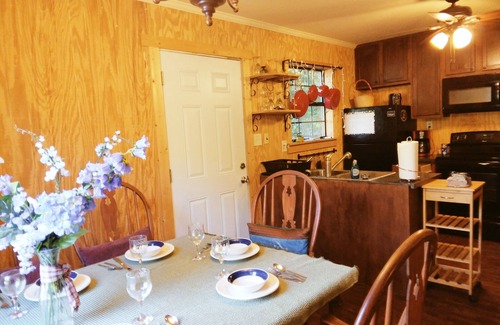 Flint Cabin | Cabin with Pond, Trails, and Farm Experience